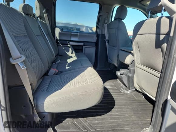 ✅ 2018 Ford F-150 XL • VIN: 1FTEW1EP7JKF61446 • Lot: 82095445. Listed on Copart with 105,430 mi. Free auction sales archive from the USA and detailed vehicle history report at DreamBid. Image 10.