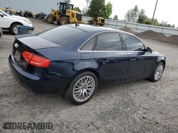 ✅ 2011 Audi A4 Premium Plus • VIN: WAUEFAFL9BN031990 • Лот: 65818175. Опубликован ранее на Copart с пробегом 222 227 миль. Бесплатный доступ к архиву аукционных продаж из США и подробный отчёт об истории автомобиля на DreamBid. Изображение 3.