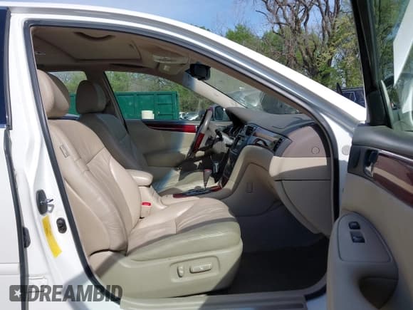 ✅ 2004 Lexus ES 350 • VIN: JTHBA30G945001806 • Lot: 42027534. Wystawiony na IAAI z przebiegiem 132 323 mil. Bezpłatny archiwum sprzedaży aukcyjnych z USA i szczegółowy raport historii pojazdu na DreamBid. Zdjęcie 5.