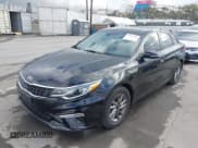 ✅ 2020 Kia Optima LX • VIN: 5XXGT4L35LG420908 • Lot: 43342251. Wystawiony na IAAI z przebiegiem 36 897 mil. Bezpłatny archiwum sprzedaży aukcyjnych z USA i szczegółowy raport historii pojazdu na DreamBid. Zdjęcie 16.