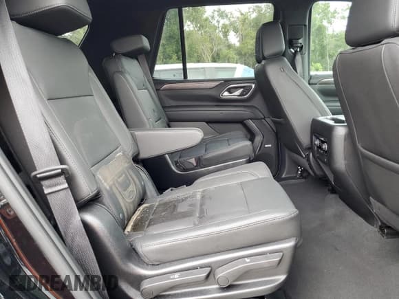 ✅ 2023 Chevrolet Tahoe LT • VIN: 1GNSCNKD0PR200502 • Lot: 84806475. Wystawiony na Copart z przebiegiem 48 865 mil. Bezpłatny archiwum sprzedaży aukcyjnych z USA i szczegółowy raport historii pojazdu na DreamBid. Zdjęcie 10.