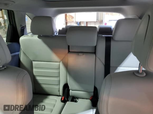 ✅ 2016 Kia Sorento SXL • VIN: 5XYPKDA52GG003920 • Lot: 91449795. Wystawiony na Copart z przebiegiem 159 924 mil. Bezpłatny archiwum sprzedaży aukcyjnych z USA i szczegółowy raport historii pojazdu na DreamBid. Zdjęcie 10.