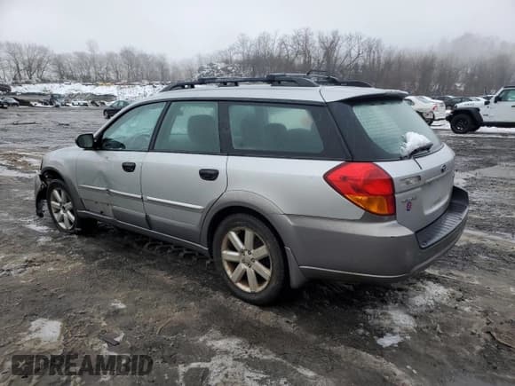 ✅ 2006 Subaru Legacy Outback • VIN: 4S4BP61C967349475 • Лот: 61766185. Опубликован ранее на Copart с пробегом 118 878 миль. Бесплатный доступ к архиву аукционных продаж из США и подробный отчёт об истории автомобиля на DreamBid. Изображение 2.
