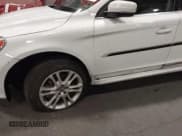 ✅ 2016 Volvo XC60 T5 Premier • VIN: YV4612RK4G2786016 • Lot: 42455395. Wystawiony na IAAI z przebiegiem 74 986 mil. Bezpłatny archiwum sprzedaży aukcyjnych z USA i szczegółowy raport historii pojazdu na DreamBid. Zdjęcie 6.