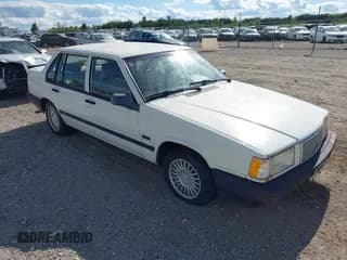 ✅ 1993 Volvo 940 • VIN: YV1JS8800P0128423 • Lot: 43071006. Wystawiony na IAAI z przebiegiem 135 786 mil. Bezpłatny archiwum sprzedaży aukcyjnych z USA i szczegółowy raport historii pojazdu na DreamBid. Zdjęcie 1.