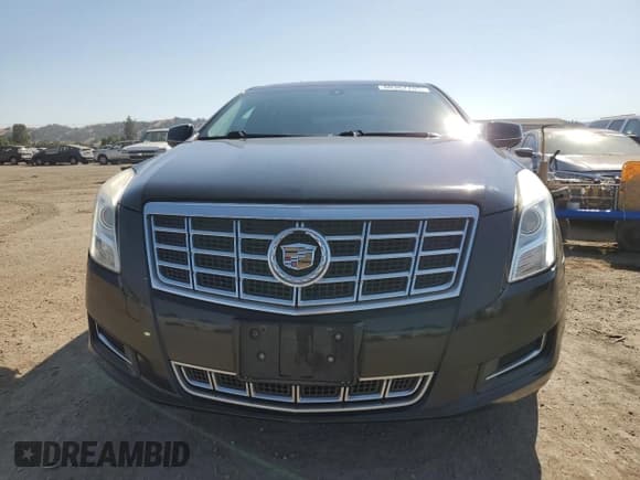✅ 2014 Cadillac XTS Livery • VIN: 2G61U5S30E9258998 • Lot: 60367785. Listed on Copart with 290,755 mi. Free auction sales archive from the USA and detailed vehicle history report at DreamBid. Image 5.