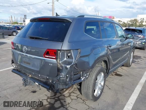 ✅ 2019 Volkswagen Atlas SEL • VIN: 1V2ER2CA8KC528042 • Lot: 43773350. Wystawiony na IAAI z przebiegiem 69 258 mil. Bezpłatny archiwum sprzedaży aukcyjnych z USA i szczegółowy raport historii pojazdu na DreamBid. Zdjęcie 4.