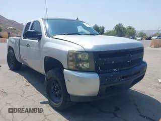 ✅ 2011 Chevrolet Silverado 1500 LS • VIN: 1GCRCREA6BZ154053 • Lot: 42453420. Listed on IAAI with 86,394 mi. Free auction sales archive from the USA and detailed vehicle history report at DreamBid. Image 1.
