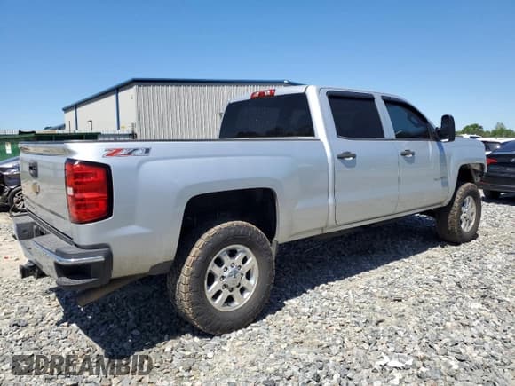 ✅ 2015 Chevrolet Silverado 2500HD LT • VIN: 1GC1KVEG5FF113286 • Lot: 49651474. Wystawiony na Copart z przebiegiem 174 076 mil. Bezpłatny archiwum sprzedaży aukcyjnych z USA i szczegółowy raport historii pojazdu na DreamBid. Zdjęcie 3.