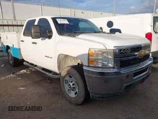 ✅ 2012 Chevrolet Silverado 2500HD Work Truck • VIN: 1GC1CVCG0CF199070 • Lot: 43769088. Wystawiony na IAAI z przebiegiem 130 789 mil. Bezpłatny archiwum sprzedaży aukcyjnych z USA i szczegółowy raport historii pojazdu na DreamBid. Zdjęcie 1.