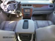 ✅ 2007 Chevrolet Tahoe LT • VIN: 1GNFK13037R115078 • Lot: 91200665. Wystawiony na Copart z przebiegiem 258 419 mil. Bezpłatny archiwum sprzedaży aukcyjnych z USA i szczegółowy raport historii pojazdu na DreamBid. Zdjęcie 8.