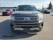 ✅ 2021 Ford Expedition XLT • VIN: 1FMJU1JT9MEA25782 • Lot: 81387195. Wystawiony na Copart z przebiegiem 68 231 mil. Bezpłatny archiwum sprzedaży aukcyjnych z USA i szczegółowy raport historii pojazdu na DreamBid. Zdjęcie 5.