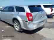 2005 Dodge Magnum SE с VIN 2D4FV48V65H531888, выставлен на аукционе IAAI как лот 42845886 с пробегом 262 724 миль миль и . История ставок и продаж доступна на DreamBid. Изображение 6.