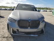 ✅ 2024 BMW X5 sDrive40i • VIN: 5UX13EU05R9S52353 • Лот: 92240705. Опубликован ранее на Copart с пробегом Не указан. Бесплатный доступ к архиву аукционных продаж из США и подробный отчёт об истории автомобиля на DreamBid. Изображение 5.
