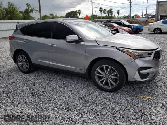 ✅ 2019 Acura RDX Technology • VIN: 5J8TC1H58KL007999 • Lot: 68488315. Wystawiony na Copart z przebiegiem 49 898 mil. Bezpłatny archiwum sprzedaży aukcyjnych z USA i szczegółowy raport historii pojazdu na DreamBid. Zdjęcie 4.