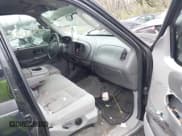 ✅ 2003 Ford F-150 XLT • VIN: 1FTRW08L83KA66468 • Лот: 43759601. Опубликован ранее на IAAI с пробегом 192 480 миль. Бесплатный доступ к архиву аукционных продаж из США и подробный отчёт об истории автомобиля на DreamBid. Изображение 5.