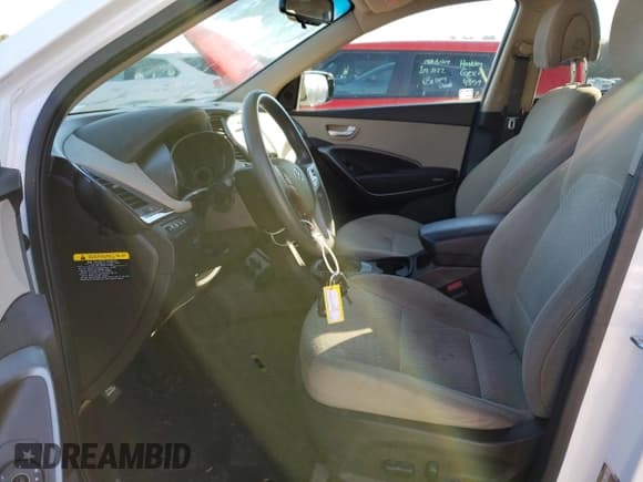 ✅ 2017 Hyundai Santa Fe 2.4L • VIN: 5NMZUDLB9HH033266 • Лот: 79764303. Опубликован ранее на Copart с пробегом 89 156 миль. Бесплатный доступ к архиву аукционных продаж из США и подробный отчёт об истории автомобиля на DreamBid. Изображение 7.