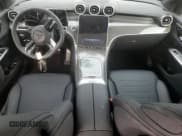 ✅ 2025 Mercedes-Benz GLC 300 • VIN: W1NKM4HB1SU087860 • Lot: 69052435. Wystawiony na Copart z przebiegiem 2 217 mil. Bezpłatny archiwum sprzedaży aukcyjnych z USA i szczegółowy raport historii pojazdu na DreamBid. Zdjęcie 8.