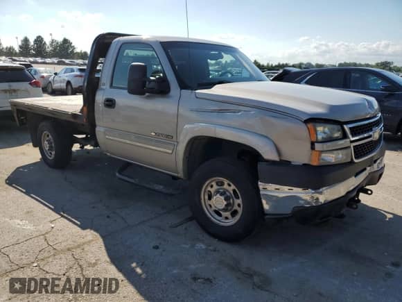 2006 Chevrolet Silverado 2500HD LT1 with VIN 1GCHK24U26E115006, listed as a Copart auction lot 68539805 with 167,364 mi miles and Salvage title. Bid and sale history available at DreamBid. Image 4.