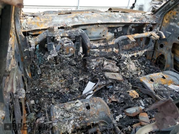 ✅ 2014 Chevrolet Silverado 1500 LT • VIN: 1GCRCREC3EZ109318 • Лот: 51281364. Опубликован ранее на Copart с пробегом Не указан. Бесплатный доступ к архиву аукционных продаж из США и подробный отчёт об истории автомобиля на DreamBid. Изображение 8.