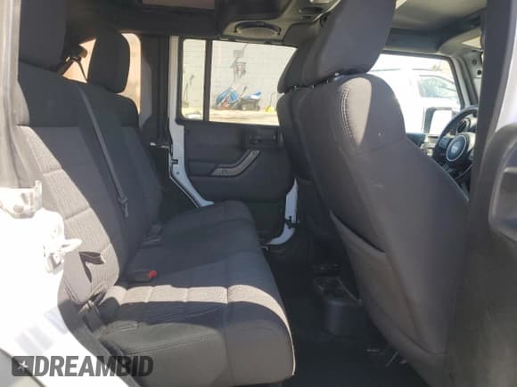 ✅ 2011 Jeep Wrangler Unlimited Sport • VIN: 1J4BA3H19BL574886 • Лот: 49600645. Опубликован ранее на Copart с пробегом 111 150 миль. Бесплатный доступ к архиву аукционных продаж из США и подробный отчёт об истории автомобиля на DreamBid. Изображение 12.