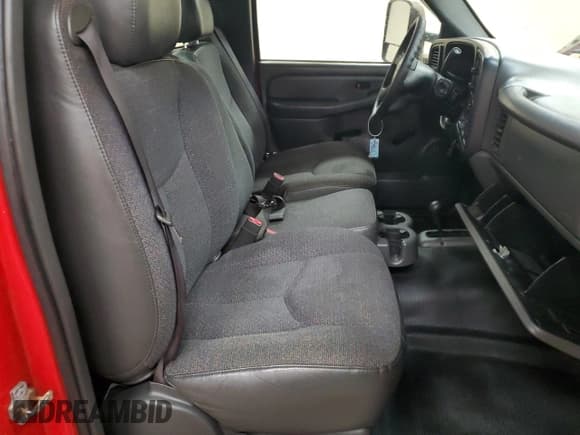 ✅ 2007 Chevrolet Silverado 2500HD Work Truck • VIN: 1GCHK24U67E121604 • Lot: 81974624. Wystawiony na Copart z przebiegiem 94 664 mil. Bezpłatny archiwum sprzedaży aukcyjnych z USA i szczegółowy raport historii pojazdu na DreamBid. Zdjęcie 10.