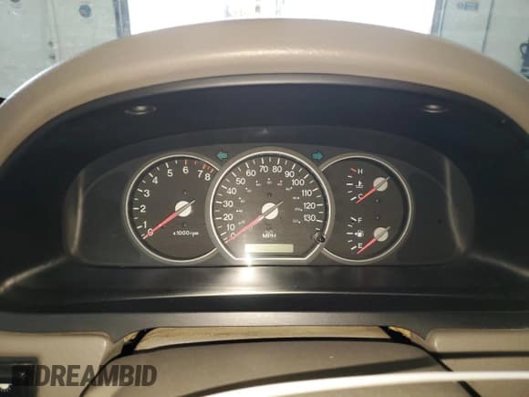 ✅ 2004 Kia Sedona LX • VIN: KNDUP131946538819 • Lot: 50098514. Wystawiony na Copart z przebiegiem Nie podano. Bezpłatny archiwum sprzedaży aukcyjnych z USA i szczegółowy raport historii pojazdu na DreamBid. Zdjęcie 9.