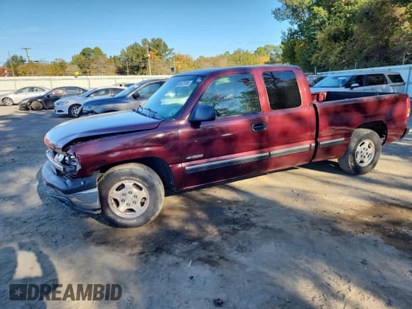 ✅ 2002 Chevrolet Silverado 1500 LS • VIN: 2GCEC19T121421555 • Lot: 90472195. Listed on Copart with 304,847 mi. Free auction sales archive from the USA and detailed vehicle history report at DreamBid. Image 1.