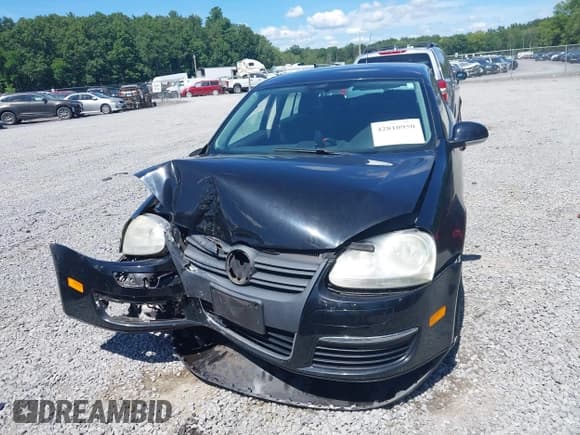 ✅ 2007 Volkswagen Jetta • VIN: 3VWGG71K37M050110 • Лот: 42810950. Опубликован ранее на IAAI с пробегом 136 740 миль. Бесплатный доступ к архиву аукционных продаж из США и подробный отчёт об истории автомобиля на DreamBid. Изображение 12.