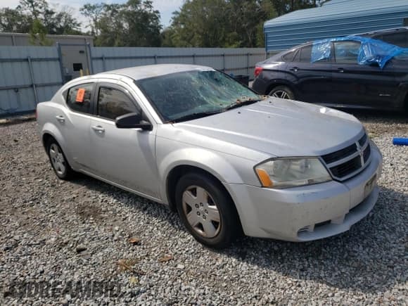 ✅ 2010 Dodge Avenger SXT • VIN: 1B3CC4FB7AN139715 • Lot: 74763784. Wystawiony na Copart z przebiegiem 168 599 mil. Bezpłatny archiwum sprzedaży aukcyjnych z USA i szczegółowy raport historii pojazdu na DreamBid. Zdjęcie 4.