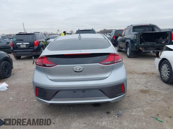 ✅ 2022 Hyundai Ioniq Blue • VIN: KMHC65LCXNU266510 • Lot: 41435358. Wystawiony na IAAI z przebiegiem 82 463 mil. Bezpłatny archiwum sprzedaży aukcyjnych z USA i szczegółowy raport historii pojazdu na DreamBid. Zdjęcie 16.