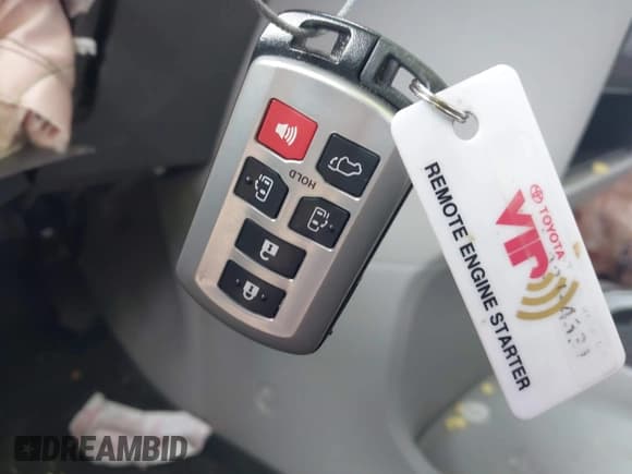 ✅ 2017 Toyota Sienna XLE Auto Access Seat • VIN: 5TDYZ3DC1HS851926 • Lot: 42754125. Listed on IAAI with 116,645 mi. Free auction sales archive from the USA and detailed vehicle history report at DreamBid. Image 11.