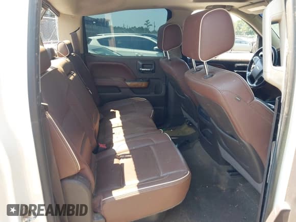 ✅ 2015 Chevrolet Silverado 1500 High Country • VIN: 3GCUKTEC2FG302930 • Лот: 43233337. Опубликован ранее на IAAI с пробегом 137 425 миль. Бесплатный доступ к архиву аукционных продаж из США и подробный отчёт об истории автомобиля на DreamBid. Изображение 8.