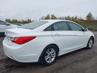 ✅ 2013 Hyundai Sonata GLS • VIN: 5NPEB4AC3DH568395 • Lot: 43452613. Listed on IAAI with 79,658 mi. Free auction sales archive from the USA and detailed vehicle history report at DreamBid. Image 4.