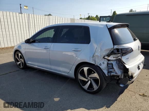 ✅ 2018 Volkswagen Golf GTI S • VIN: 3VW447AU0JM297430 • Лот: 81336385. Опубликован ранее на Copart с пробегом 54 425 миль. Бесплатный доступ к архиву аукционных продаж из США и подробный отчёт об истории автомобиля на DreamBid. Изображение 2.