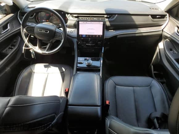 2022 Jeep Grand Cherokee Limited with VIN 1C4RJHBG0N8586432, listed as a Copart auction lot 70316565 with 34,728 mi miles and Salvage title. Bid and sale history available at DreamBid. Image 8.