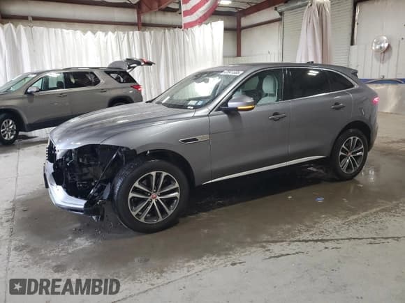 ✅ 2021 Jaguar F-Pace S • VIN: SADCJ2EX5MA670739 • Лот: 47641555. Опубликован ранее на Copart с пробегом 62 165 миль. Бесплатный доступ к архиву аукционных продаж из США и подробный отчёт об истории автомобиля на DreamBid. Изображение 1.