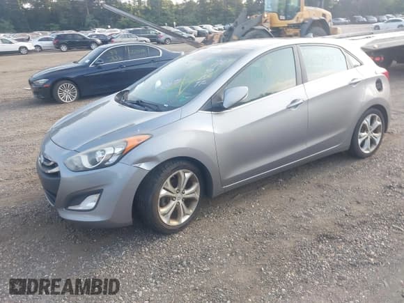 ✅ 2013 Hyundai Elantra • VIN: KMHD35LE8DU056582 • Lot: 42990343. Listed on IAAI with Not provided. Free auction sales archive from the USA and detailed vehicle history report at DreamBid. Image 2.