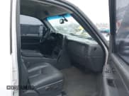 ✅ 2006 Chevrolet Silverado 2500HD LT1 • VIN: 1GCHK23D46F191371 • Лот: 41032500. Опубликован ранее на IAAI с пробегом Не указан. Бесплатный доступ к архиву аукционных продаж из США и подробный отчёт об истории автомобиля на DreamBid. Изображение 5.