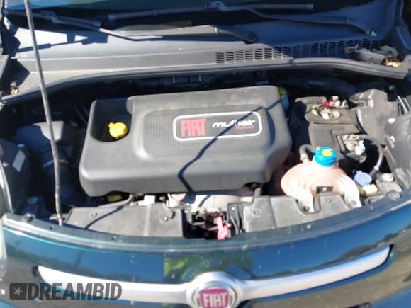 ✅ 2014 FIAT 500L Trekking • VIN: ZFBCFADH5EZ006206 • Lot: 43387369. Listed on IAAI with 81,124 mi. Free auction sales archive from the USA and detailed vehicle history report at DreamBid. Image 10.