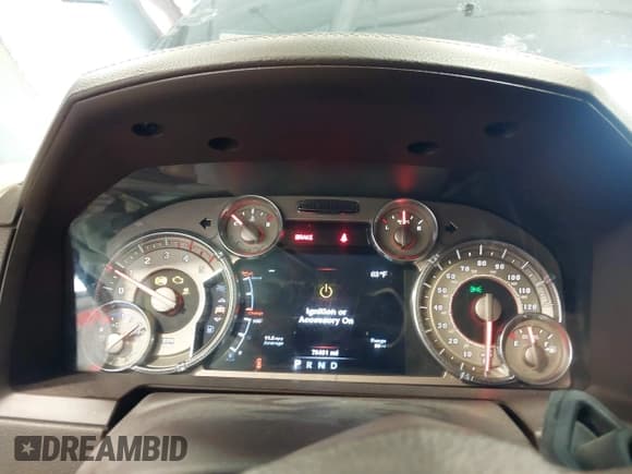 ✅ 2014 Ram 2500 Longhorn • VIN: 3C6UR5GL2EG155454 • Lot: 42384681. Wystawiony na IAAI z przebiegiem 91 112 mil. Bezpłatny archiwum sprzedaży aukcyjnych z USA i szczegółowy raport historii pojazdu na DreamBid. Zdjęcie 7.