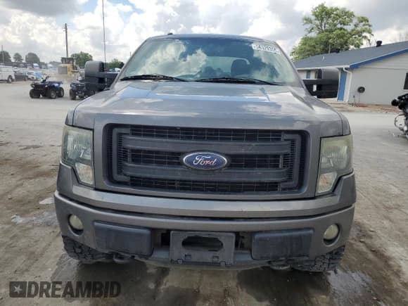 ✅ 2013 Ford F-150 XL • VIN: 1FTFW1EF5DKE31021 • Lot: 56329355. Wystawiony na Copart z przebiegiem 158 946 mil. Bezpłatny archiwum sprzedaży aukcyjnych z USA i szczegółowy raport historii pojazdu na DreamBid. Zdjęcie 5.