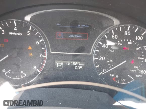 ✅ 2015 Nissan Altima SV • VIN: 1N4AL3AP5FC579704 • Lot: 43518349. Wystawiony na IAAI z przebiegiem 157 687 mil. Bezpłatny archiwum sprzedaży aukcyjnych z USA i szczegółowy raport historii pojazdu na DreamBid. Zdjęcie 7.