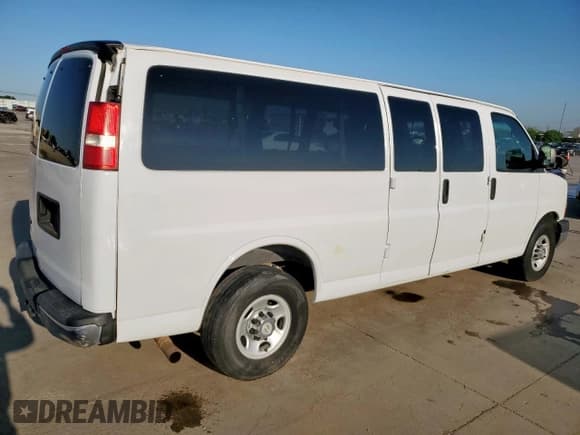 ✅ 2016 Chevrolet Express Passenger LT • VIN: 1GAZGPFG8G1160219 • Lot: 52105005. Wystawiony na Copart z przebiegiem 149 546 mil. Bezpłatny archiwum sprzedaży aukcyjnych z USA i szczegółowy raport historii pojazdu na DreamBid. Zdjęcie 3.