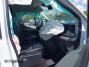 ✅ 2023 Ford Transit Cargo • VIN: 1FTBR1Y84PKC10758 • Lot: 42831119. Wystawiony na IAAI z przebiegiem 1 286 mil. Bezpłatny archiwum sprzedaży aukcyjnych z USA i szczegółowy raport historii pojazdu na DreamBid. Zdjęcie 5.