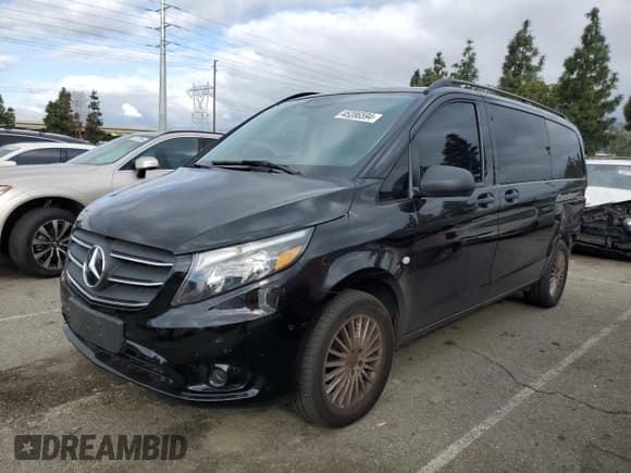 ✅ 2022 Mercedes-Benz Metris • VIN: W1WV0FEY5N4158409 • Lot: 45286594. Listed on Copart with 10,109 mi. Free auction sales archive from the USA and detailed vehicle history report at DreamBid. Image 1.