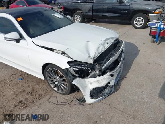 ✅ 2017 Mercedes-Benz C 300 • VIN: WDDWJ4JB2HF394954 • Lot: 42071770. Listed on IAAI with 94,804 mi. Free auction sales archive from the USA and detailed vehicle history report at DreamBid. Image 18.