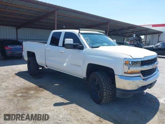 ✅ 2019 Chevrolet Silverado 1500 LT • VIN: 2GCVKPEC9K1163460 • Lot: 42544560. Wystawiony na IAAI z przebiegiem 63 329 mil. Bezpłatny archiwum sprzedaży aukcyjnych z USA i szczegółowy raport historii pojazdu na DreamBid. Zdjęcie 1.