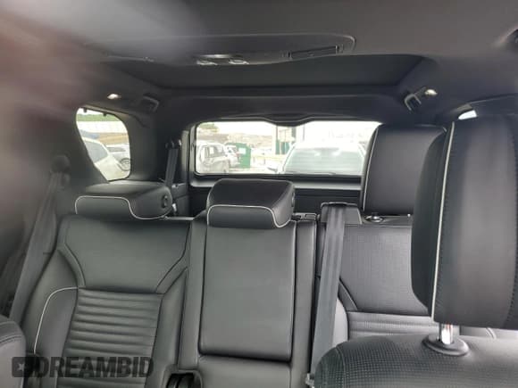 ✅ 2020 Land Rover Discovery HSE Luxury • VIN: SALRT2RV3L2416862 • Lot: 59299105. Listed on Copart with 34,124 mi. Free auction sales archive from the USA and detailed vehicle history report at DreamBid. Image 10.