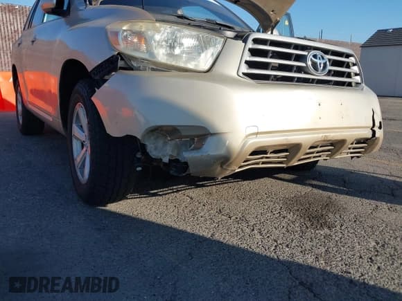 ✅ 2008 Toyota Highlander • VIN: JTEDS41A282016822 • Lot: 43641038. Listed on IAAI with 109,410 mi. Free auction sales archive from the USA and detailed vehicle history report at DreamBid. Image 6.
